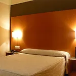 Otel Zenit Don Yo 4*