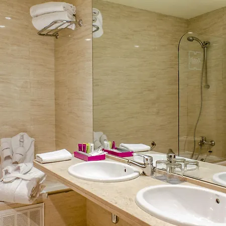 Zenit Don Yo Hotel 4*