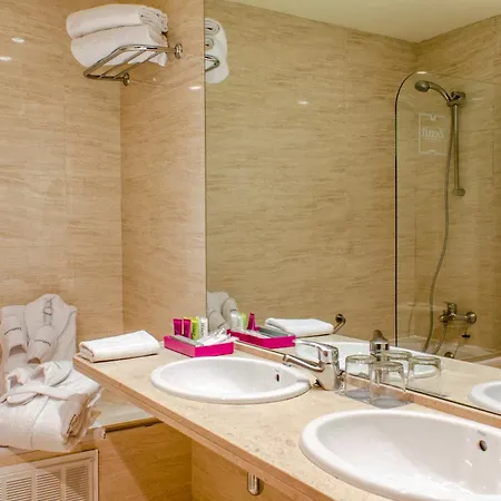 Zenit Don Yo Hotel 4*