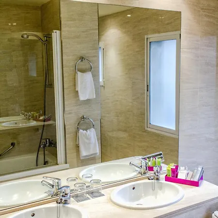 Ξενοδοχείο Zenit Don Yo 4*