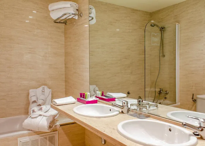 Zenit Don Yo Otel 4*